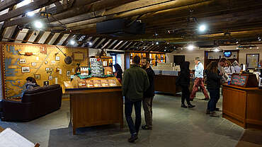 Dalwhinnie Distillery gift shop&nbsp;uploaded by&nbsp;Ben, 07. Feb 2106