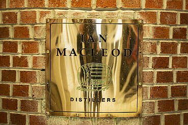 Ian Macleod Distillers sign&nbsp;uploaded by&nbsp;Ben, 07. Feb 2106