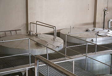 John Distillery wash backs&nbsp;uploaded by&nbsp;Ben, 07. Feb 2106