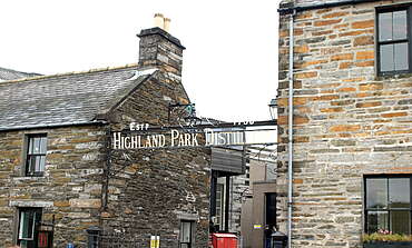 Highland Park entrance&nbsp;uploaded by&nbsp;Ben, 07. Feb 2106