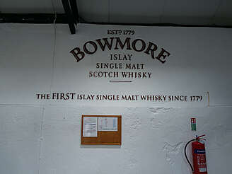 Bowmore lettering on the wall&nbsp;uploaded by&nbsp;Ben, 13. Jul 2023