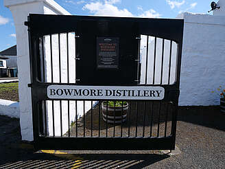 Bowmore entrance gate&nbsp;uploaded by&nbsp;Ben, 13. Jul 2023
