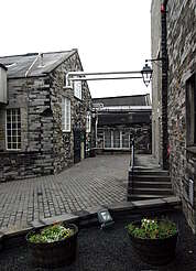 Highland Park inner courtyard&nbsp;uploaded by&nbsp;Ben, 07. Feb 2106