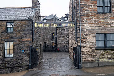 Highland Park entrance&nbsp;uploaded by&nbsp;Ben, 07. Feb 2106