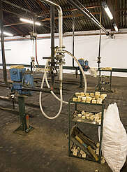 Bunnahabhain cask filling and corking&nbsp;uploaded by&nbsp;Ben, 07. Feb 2106