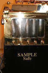 Auchentoshan sample safe&nbsp;uploaded by&nbsp;Ben, 07. Feb 2106