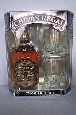 Chivas Regal Gift Set