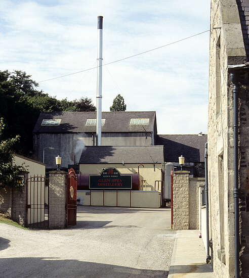The entrance to the Glen Spey distillerie.