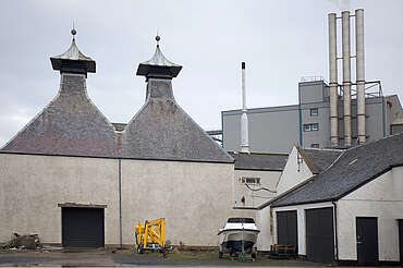 Port Ellen old kilns of the Distillery &nbsp;uploaded by&nbsp;Ben, 07. Feb 2106